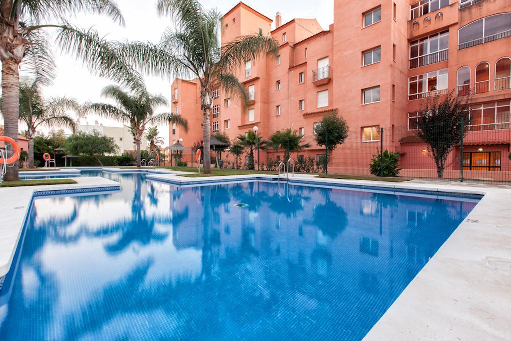 2035-Lovely 1 Bedrooms Sea View Apartment Манилва Экстерьер фото